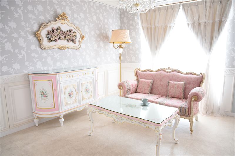 グランデサイドボード ガラス天板付き アンティーク調 ROCOCOアントワネット