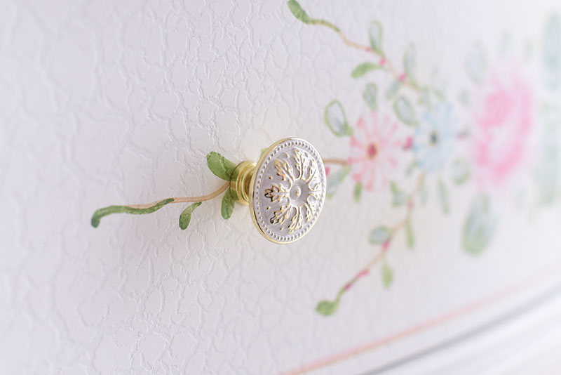 3段チェスト ガラス天板付き アンティーク調 ROCOCOアントワネット